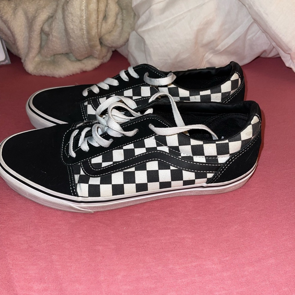 black and white checkered vans
